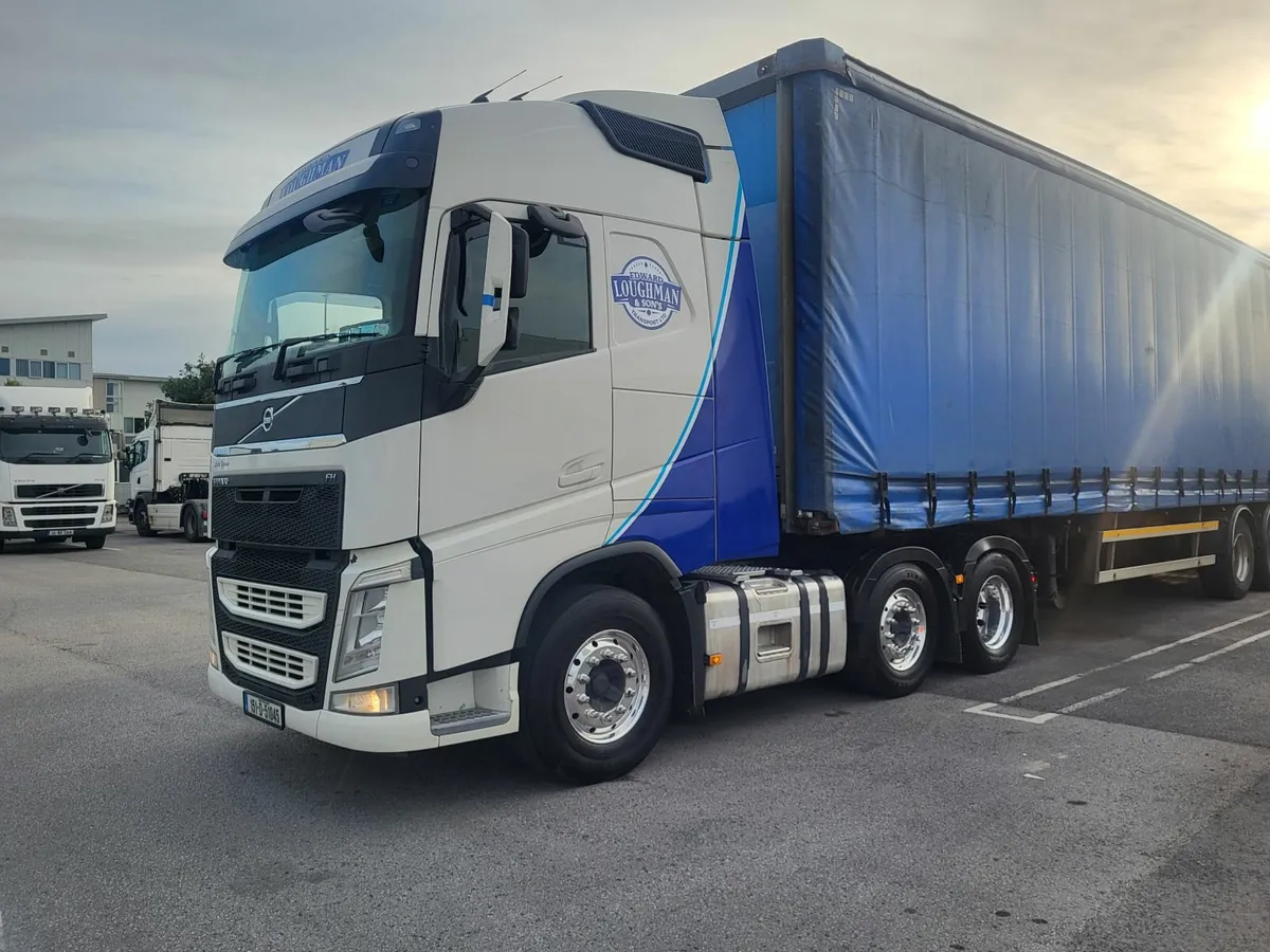 FH Volvo truck - Image 1