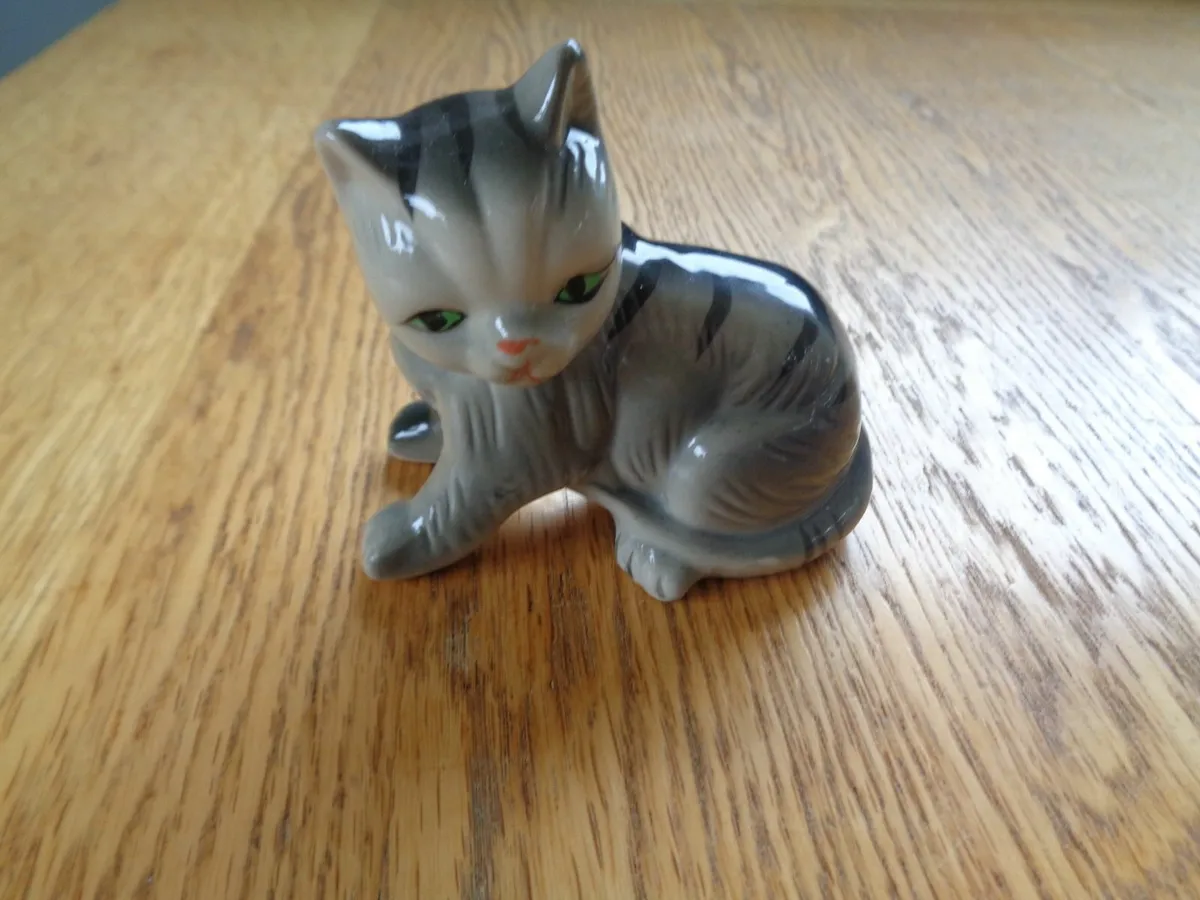 Ceramic Cat Ornament for Sale - Image 1