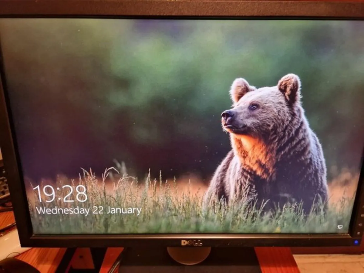 Lenovo ThinkCentre 300GB HDD, 2GB RAM Desktop PC - Image 3