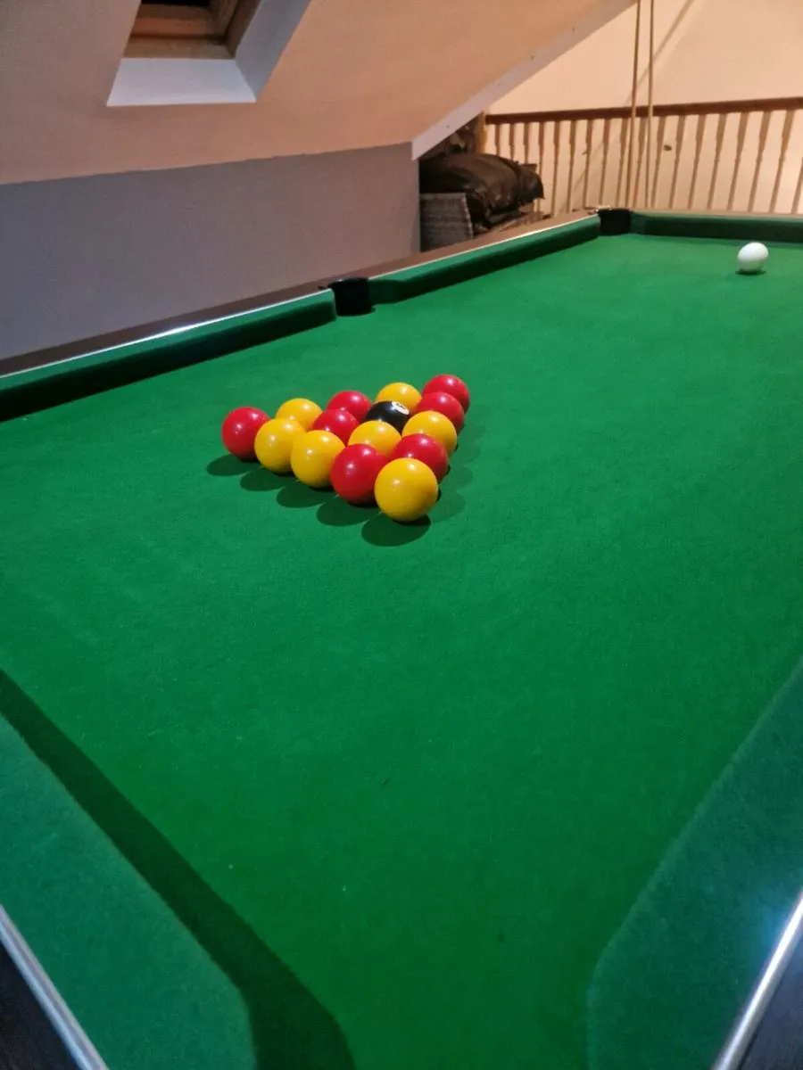 8 ball pool table - Image 3