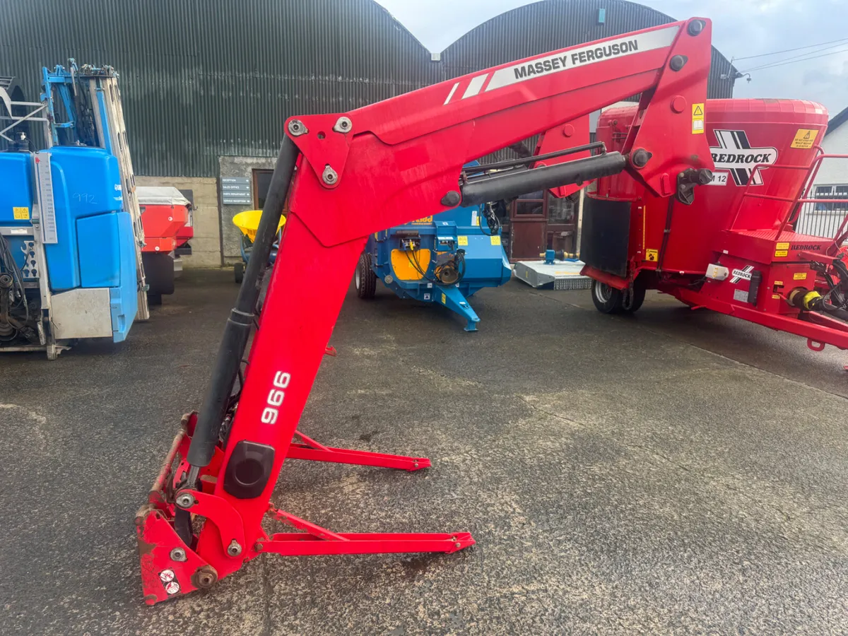 Massey Ferguson 966 Loader & Brackets - Image 1