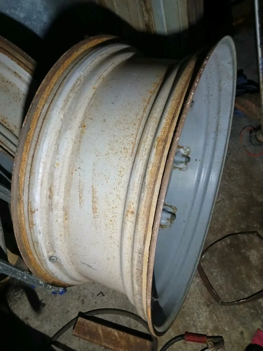 38 inch massey rims 150mm centre - Image 2