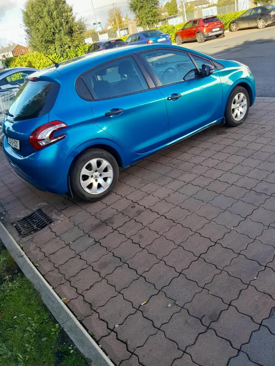 Peugeot 208  2013. 1.0 litre PETROL - Image 2
