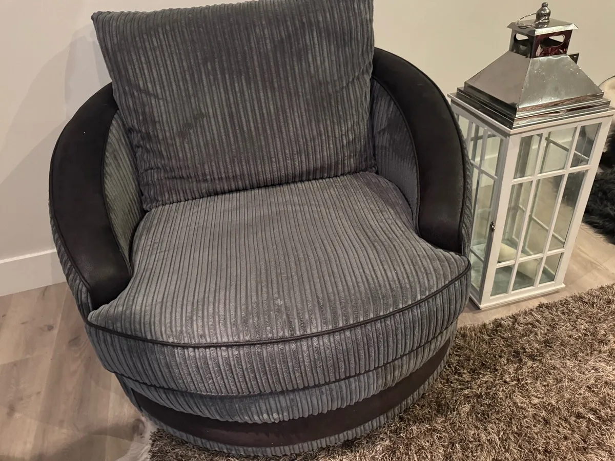 DFS Fabric corner suite+love chair+footstool - Image 4