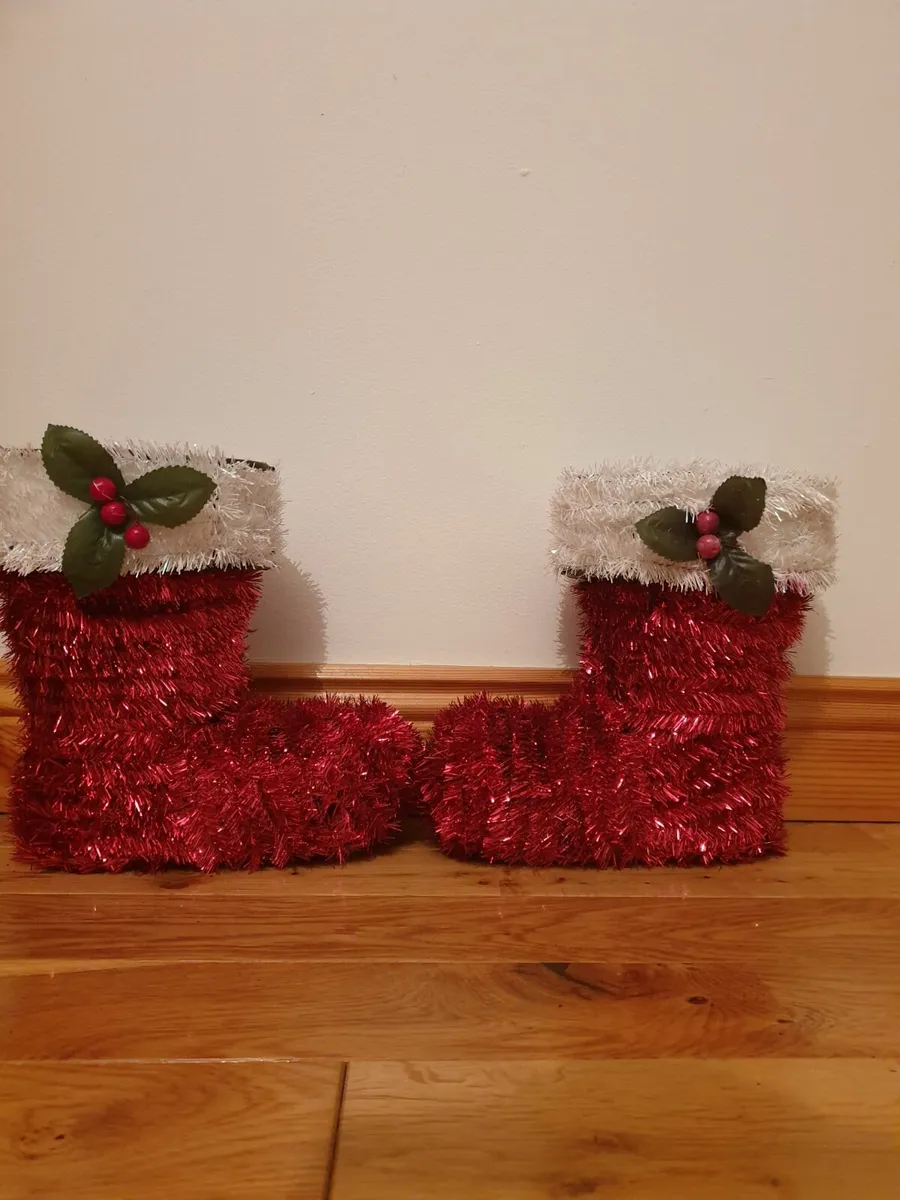 Christmas tinsel santa boots - Image 1