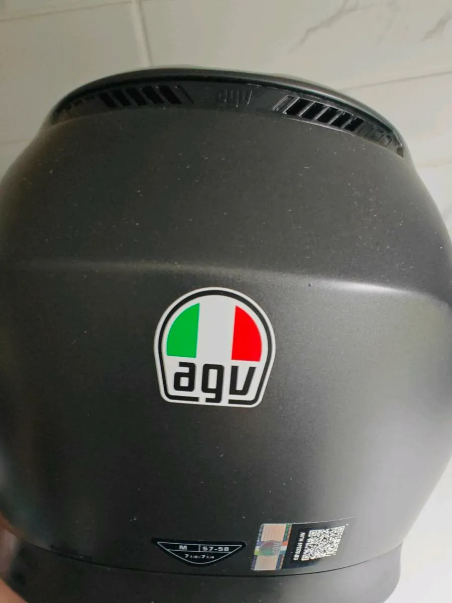 Agv k3 helmet - Image 4