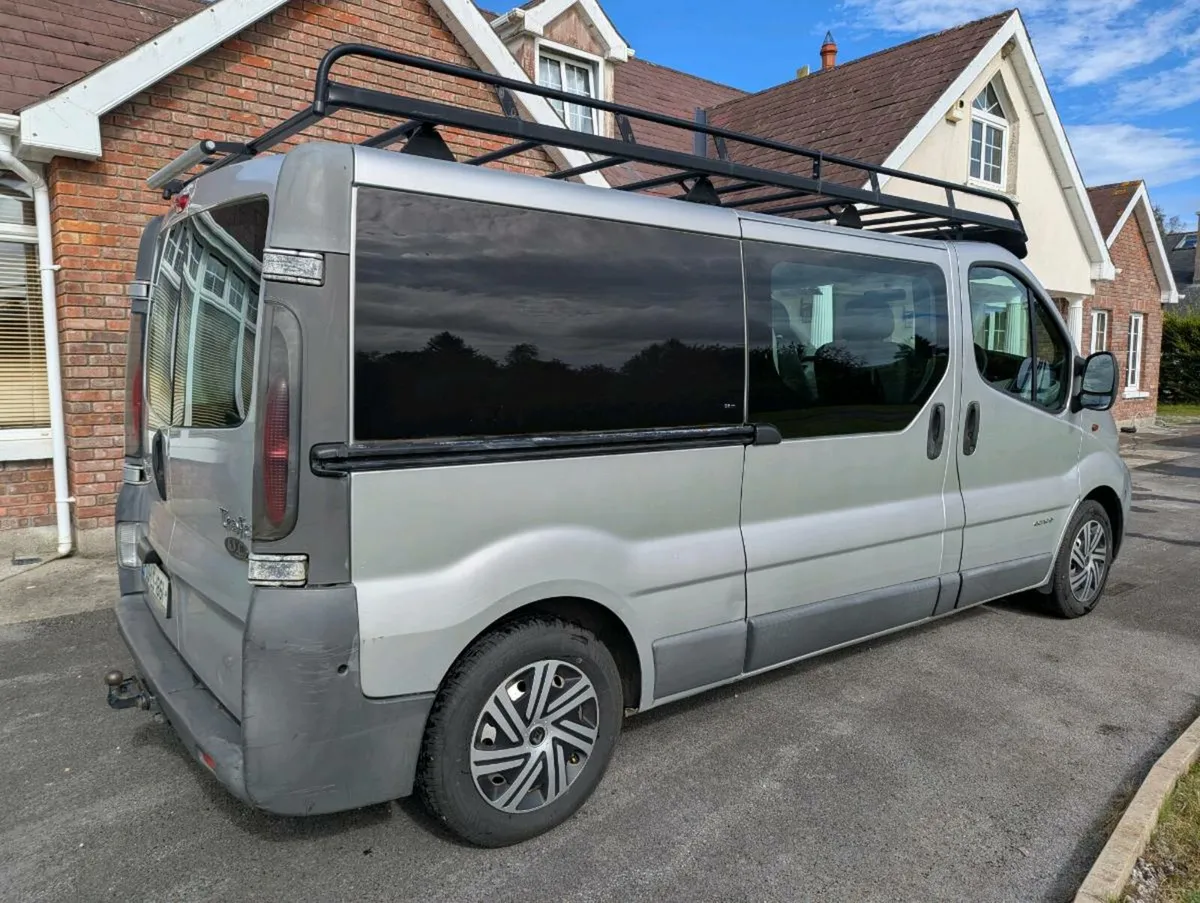 Renault Trafic Crew Cab - Image 3