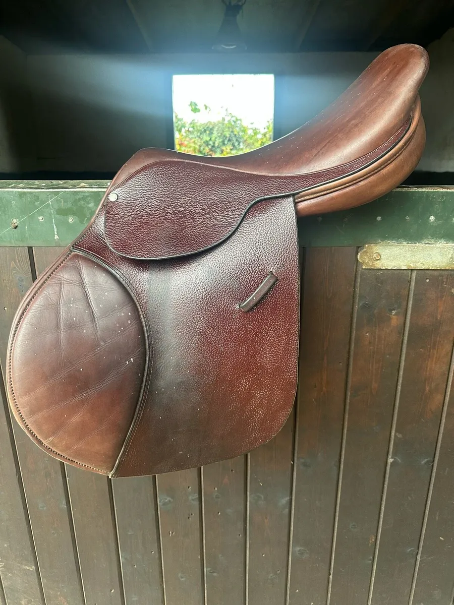 Ideal GP Saddle Wide 17” - Image 1