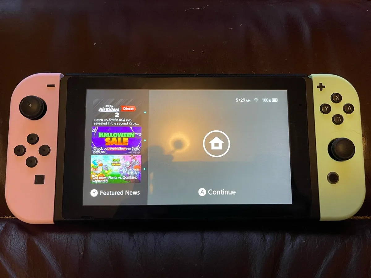 Nintendo Switch – Excellent Condition – 128 GB SD