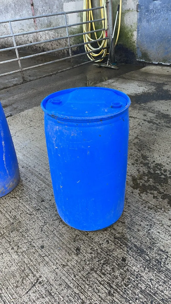200 litre  drums