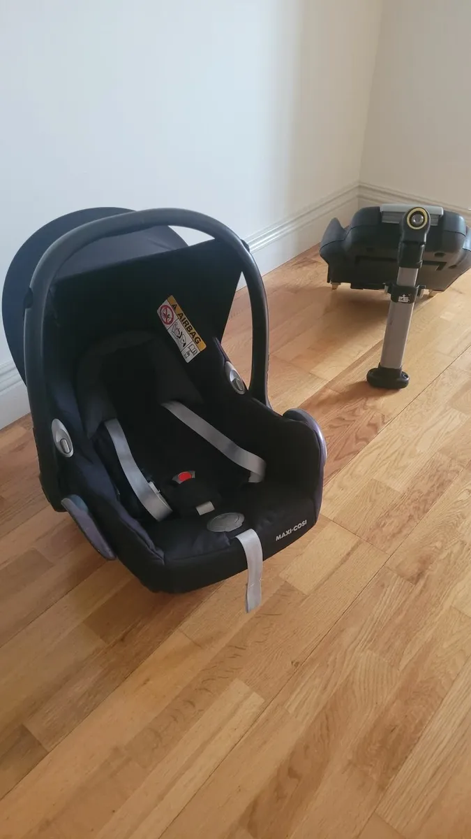Car seat - Image 1