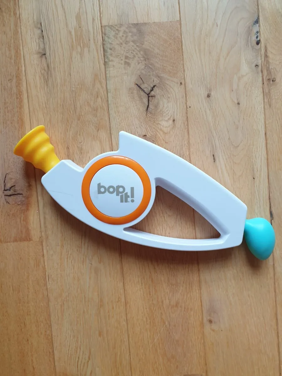 Bop it game - Image 1