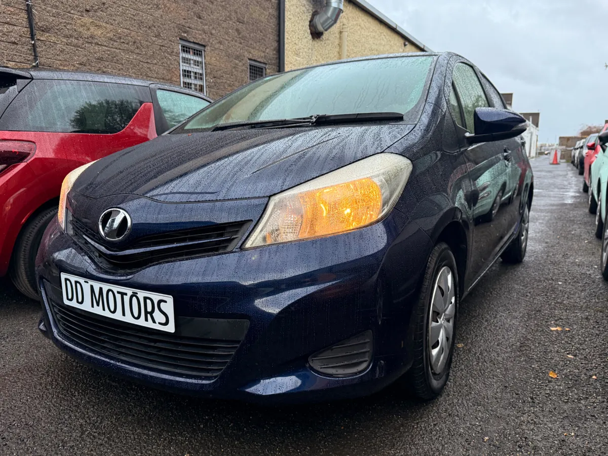 Toyota Vitz/yaris 2013   1.0. Automatic with warra - Image 1