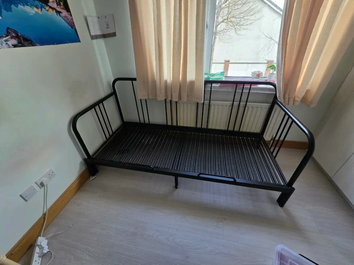 Convertible single/double bed - Image 4