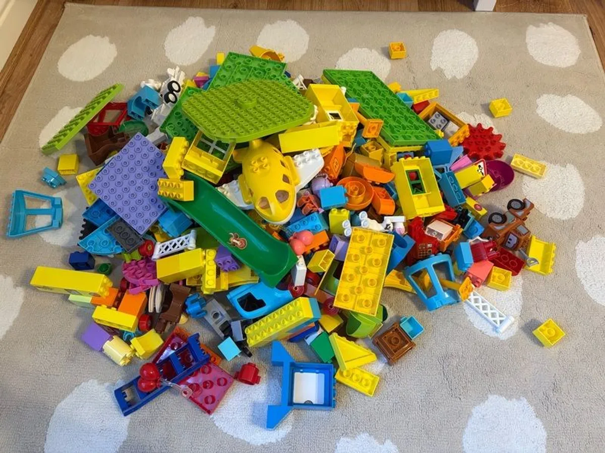 Duplo- many sets - Image 1
