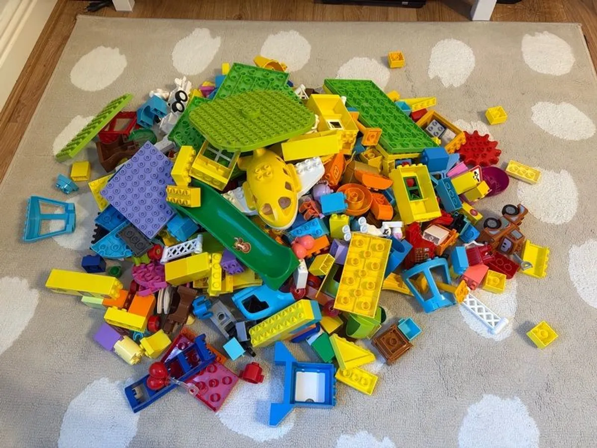 Duplo- many sets - Image 2