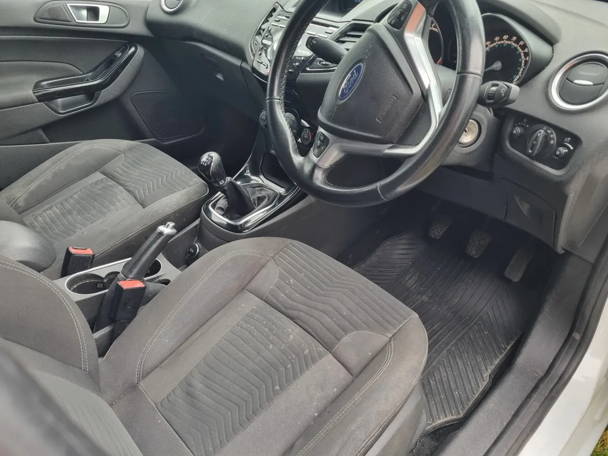 Ford Fiesta 2014 - Image 3