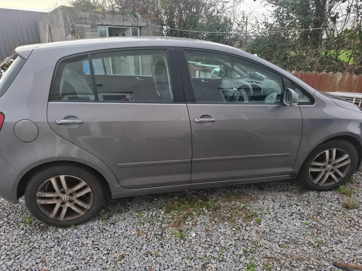 Volkswagen Golf Plus 2011 - Image 2