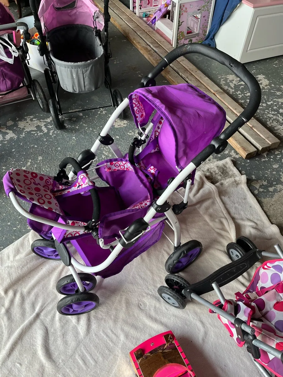 Dolls pram - Image 1