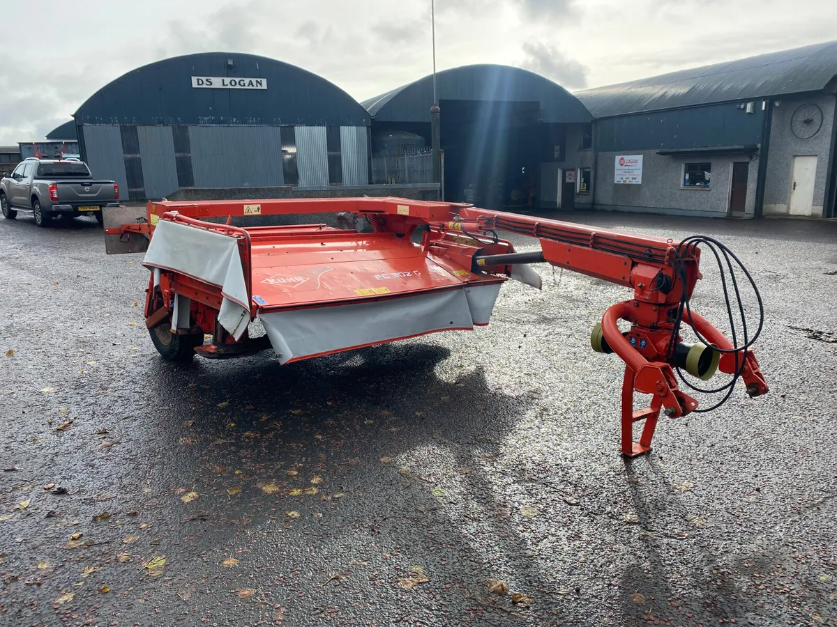 Kuhn FC302G Mower Conditioner - Image 2