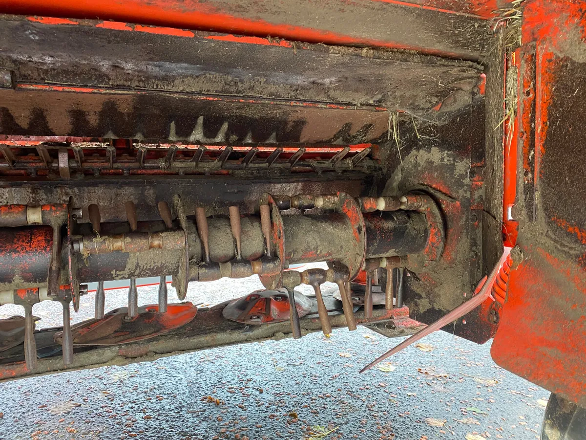 Kuhn FC302G Mower Conditioner - Image 4