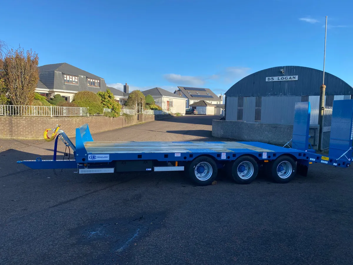Kane LLTM 24T - 725 Tri Axle Low Loader - Image 2