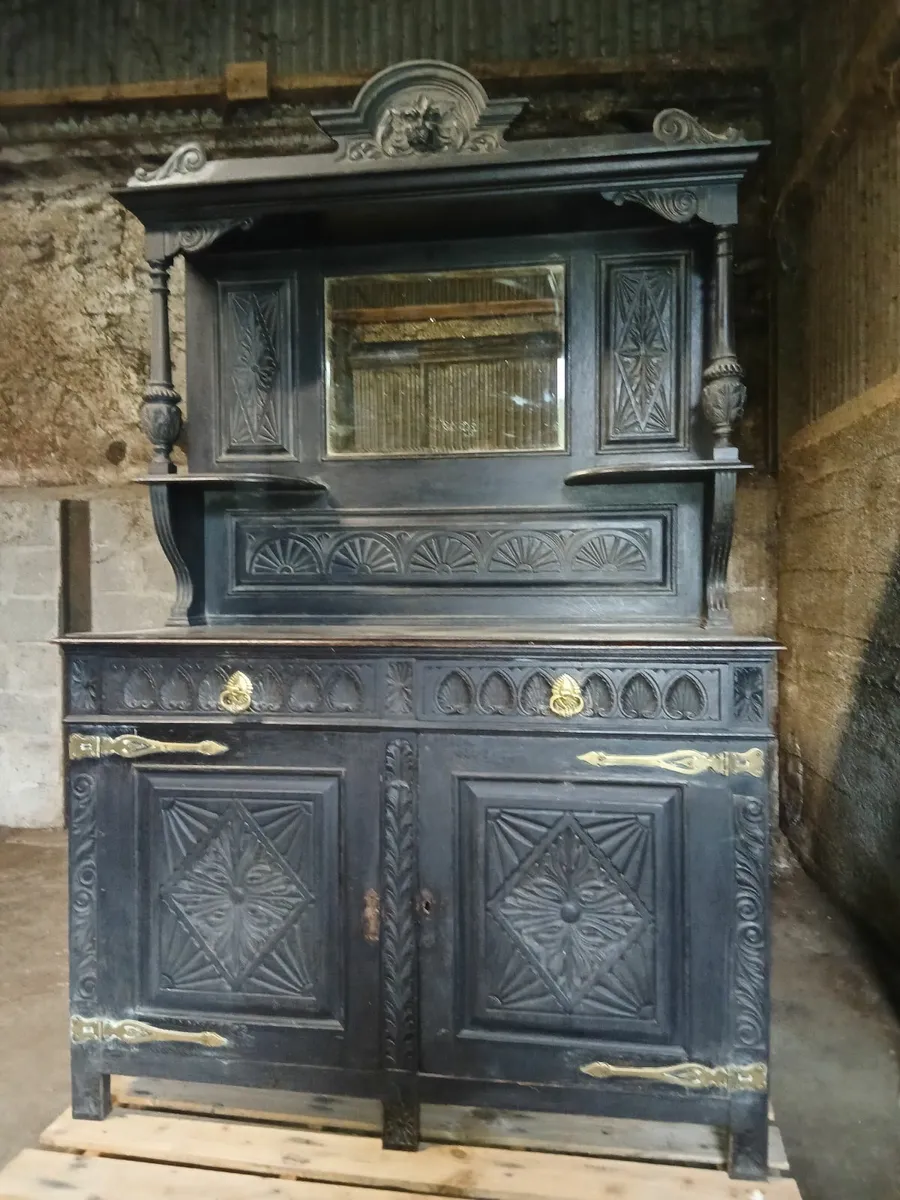 Antique furniture - Image 1
