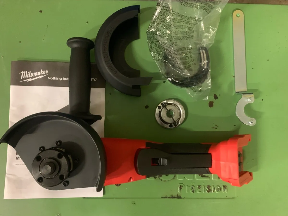 Milwaukee 115mm M18 grinder, 190mm Skill saw, SDS - Image 2