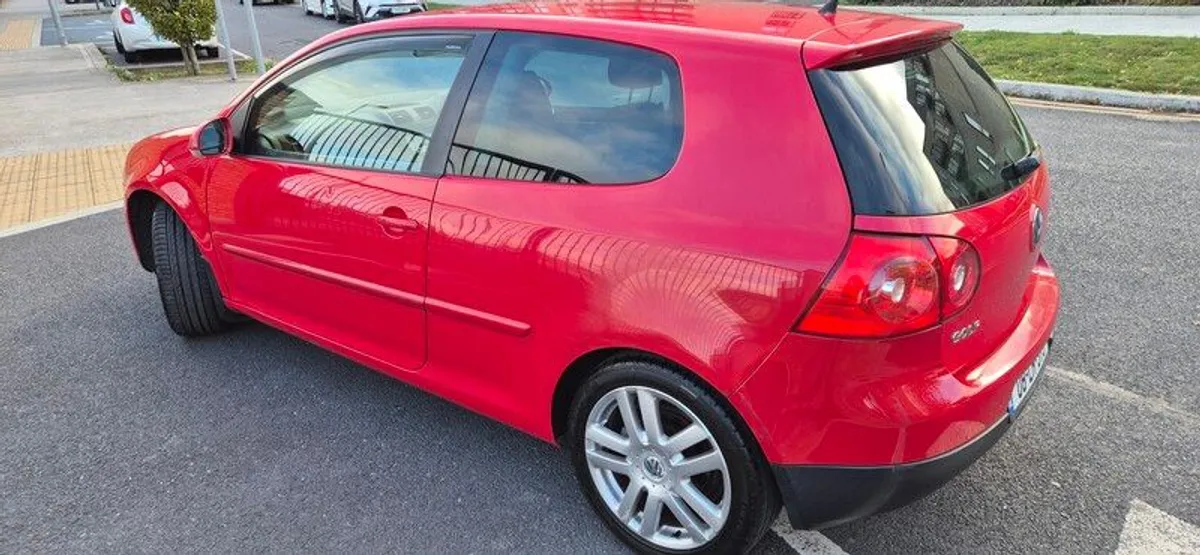 2008 Volkswagen Golf - Image 4