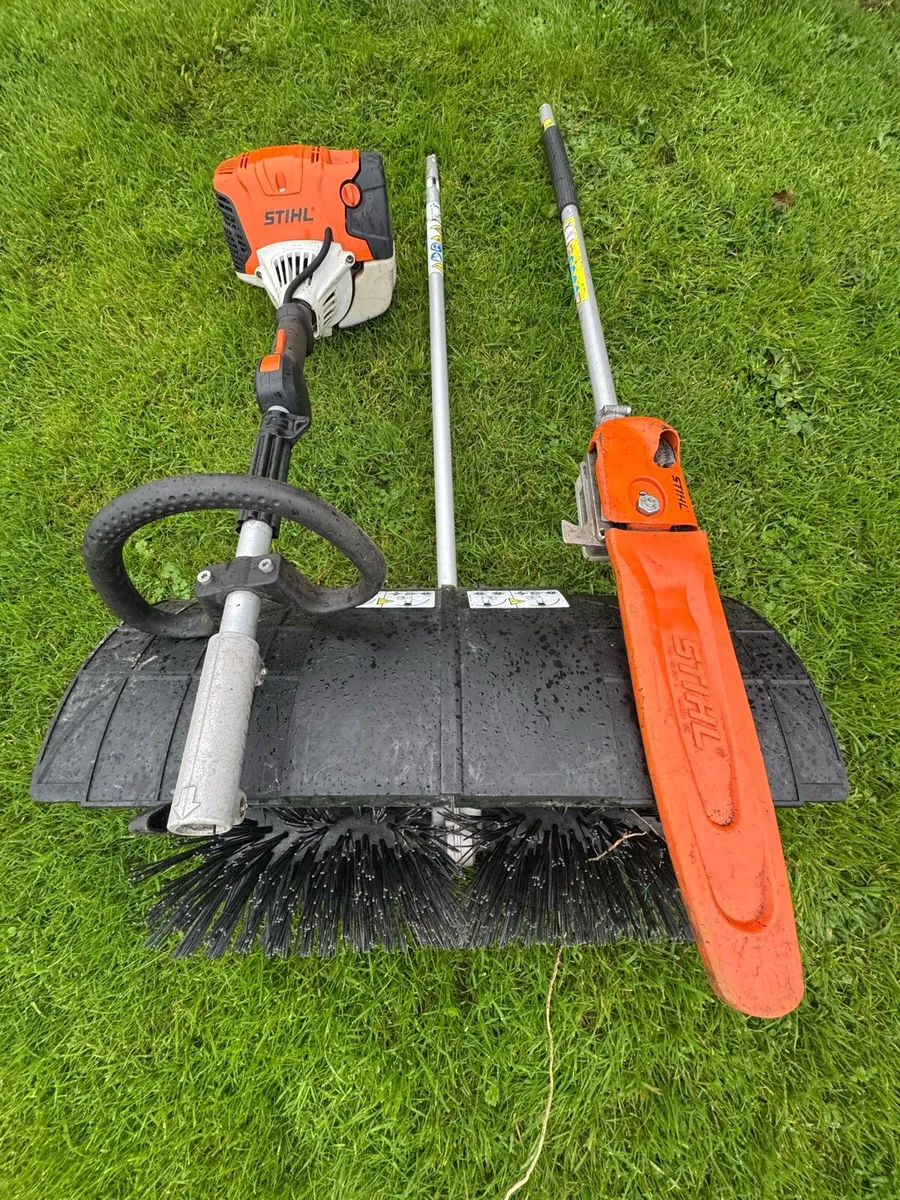 Sthil KM131 polesaw with Bristle Brush - Image 1
