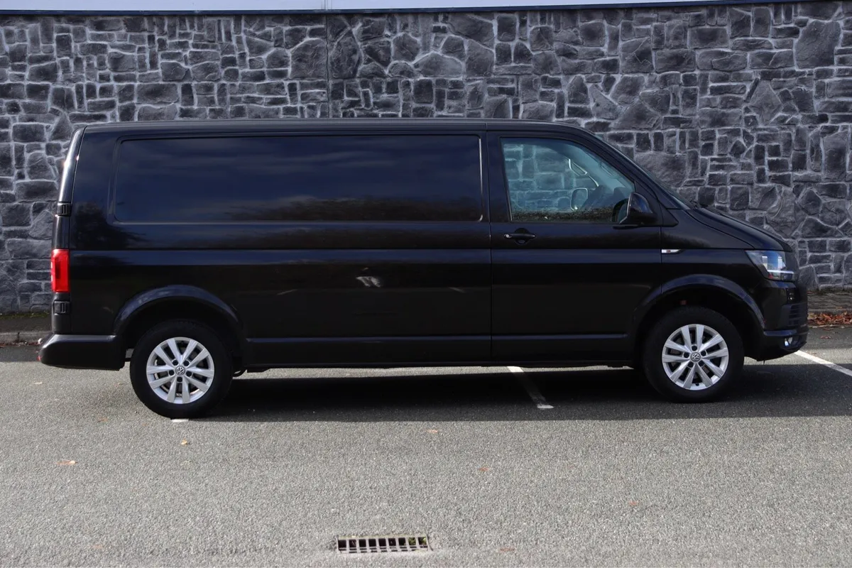 2019 Vw Transporter HighLine 2.0l 150bhp - Image 3