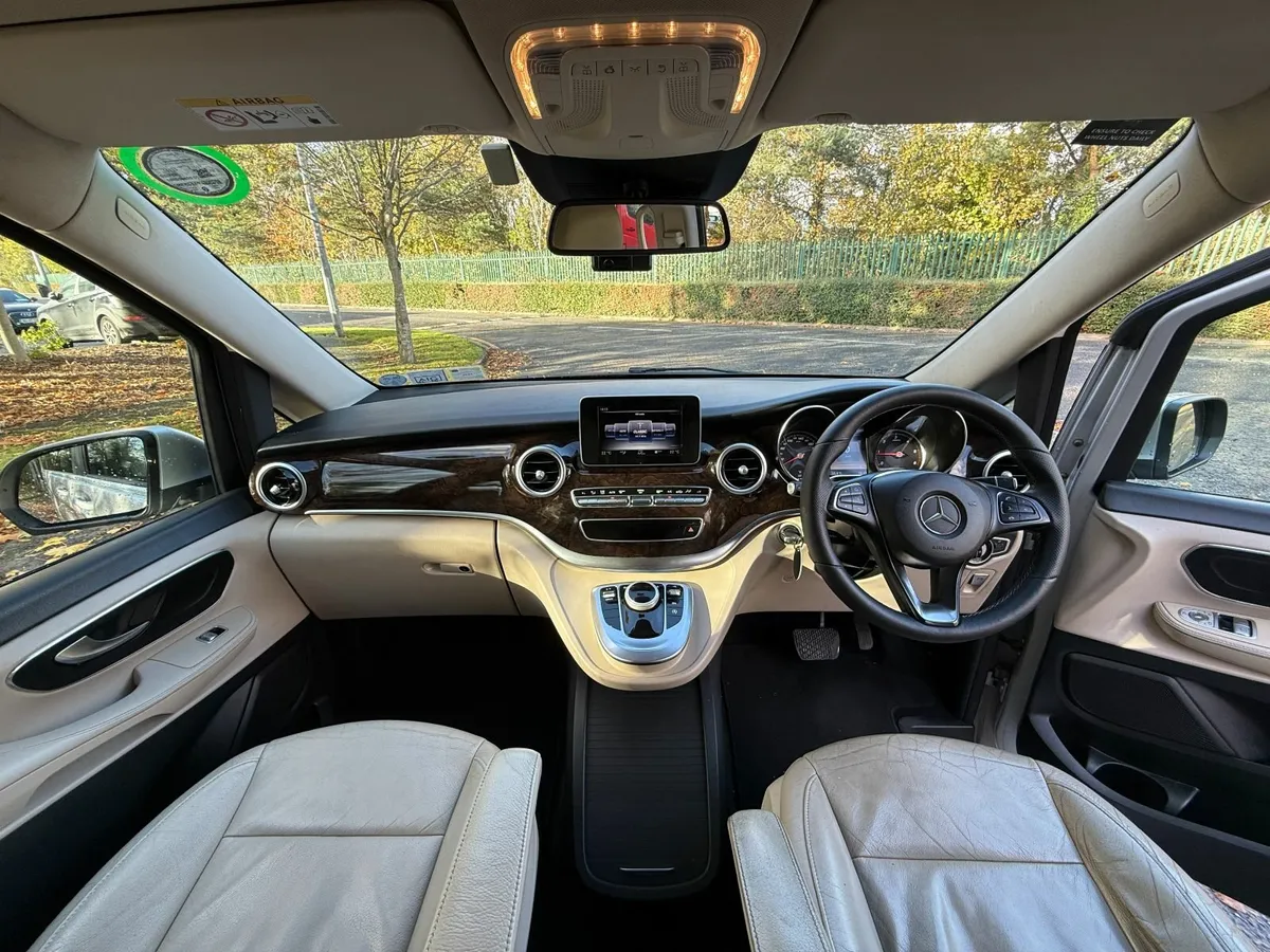 Mercedes-Benz V-Class 2016 - Image 3