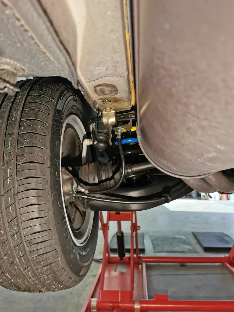 Mercedes-Benz Other 1990 - Image 4