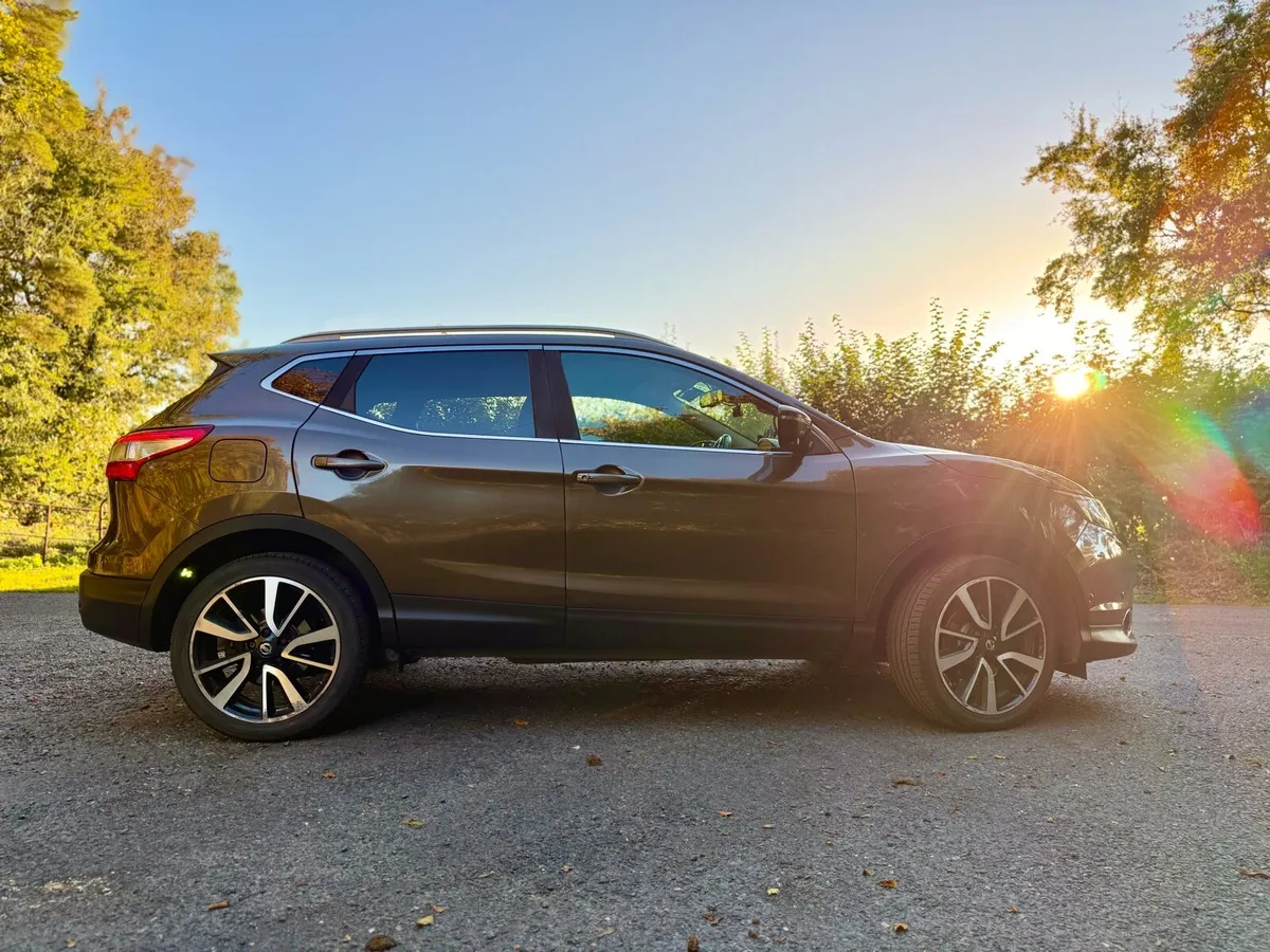 Nissan Qashqai Tekna - Image 3