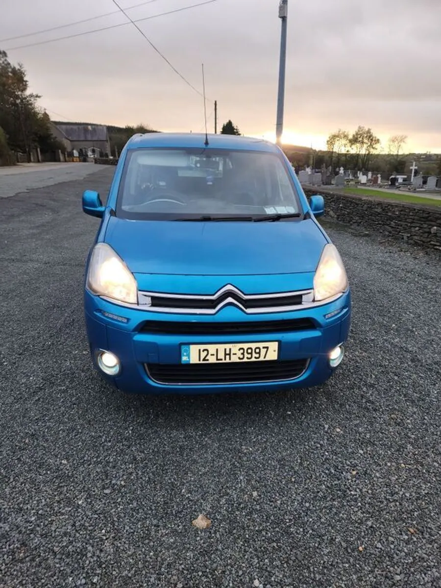 2012 Citroen Berlingo Wheelchair Accessible - Image 3