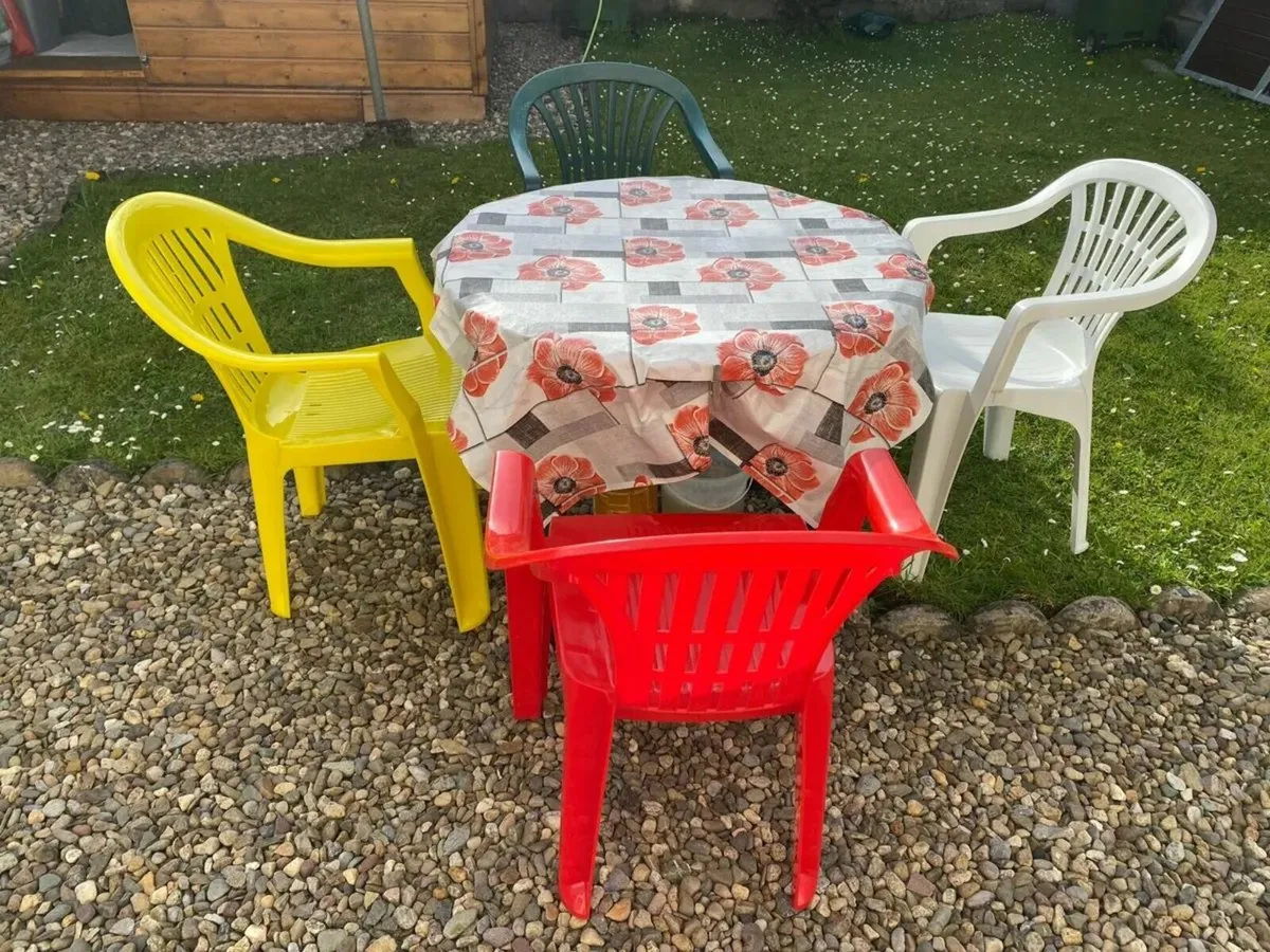 Garden Table And 4 Chairs Set - Image 1
