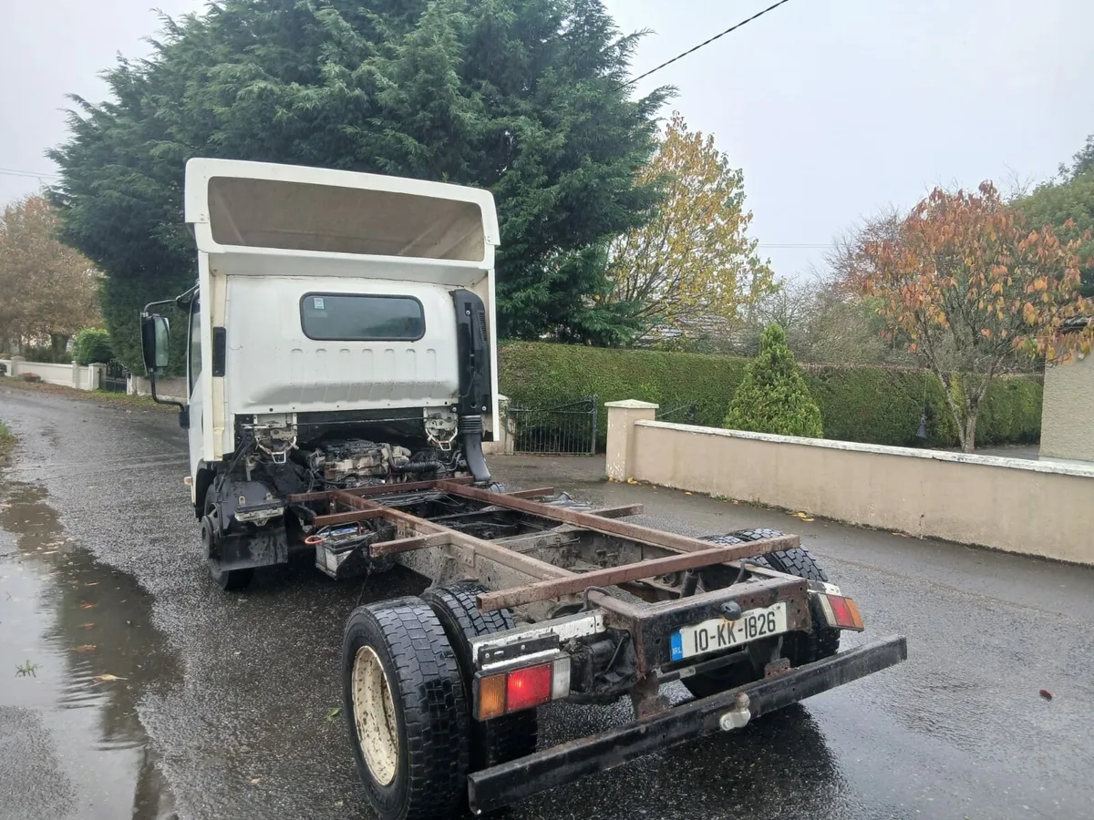 2010 isuzu npr - Image 4