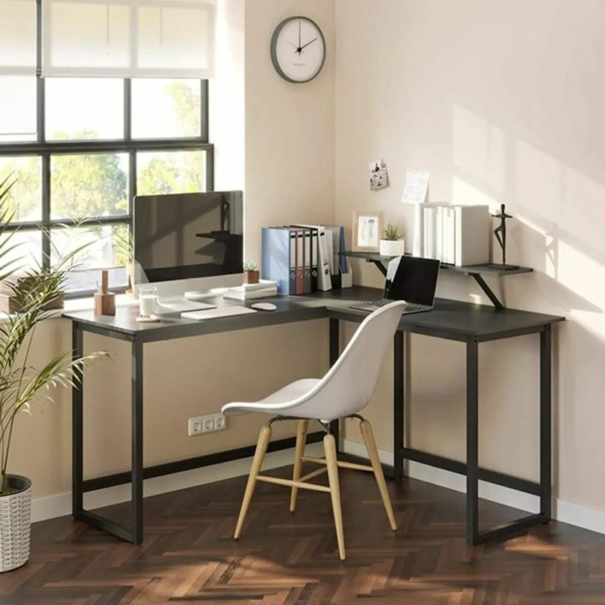 New L-Shaped Computer Desk (Black) - FREE P&P - Image 1