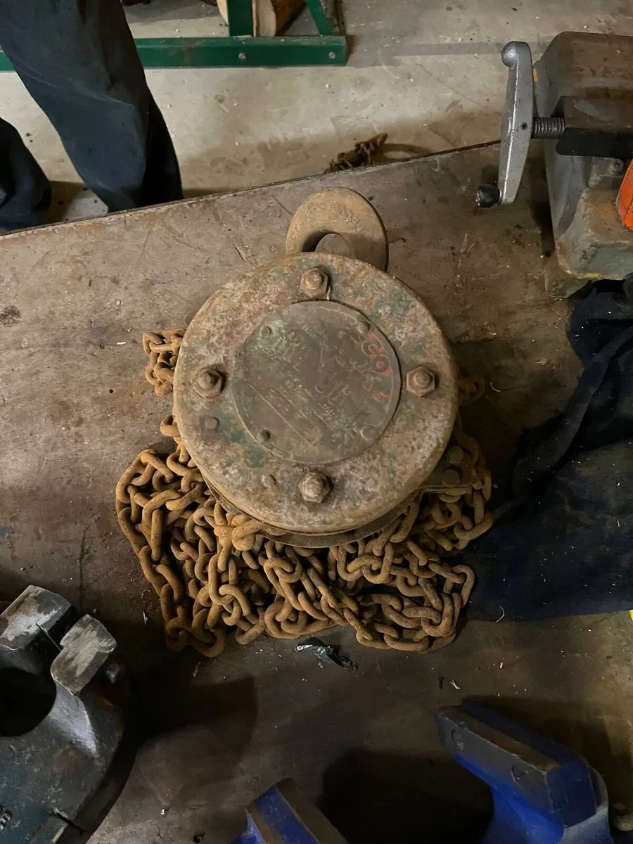 Vintage block and tackle