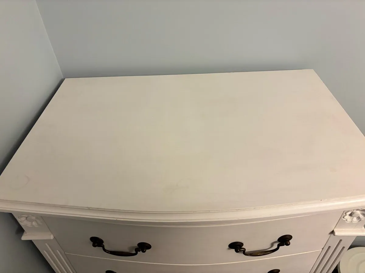 Richard Heath Dresser & matching Bedside Lockers - Image 3