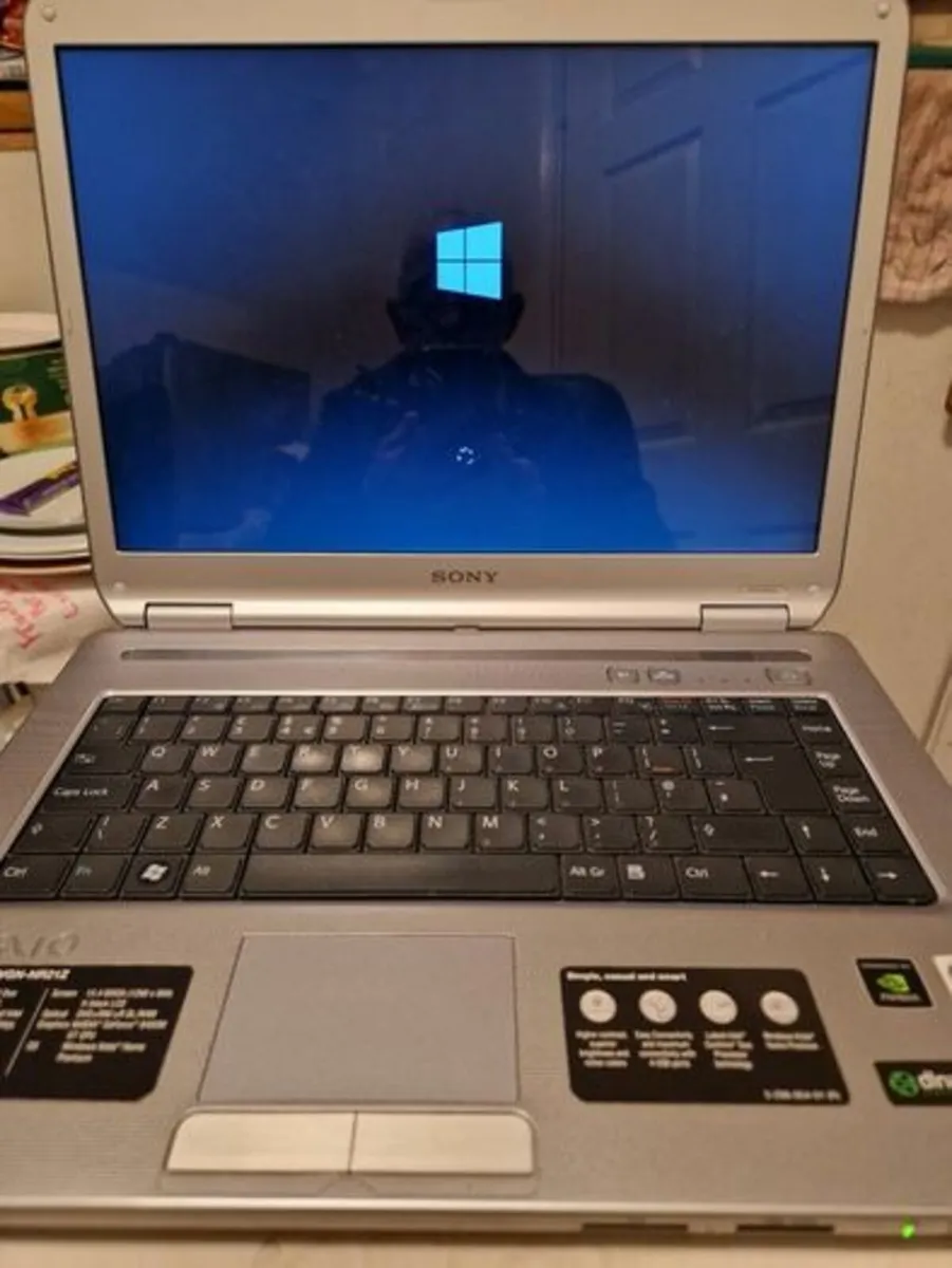 Sony Laptop Model PCG-7121M, Windows 10 Home, 3GB - Image 1