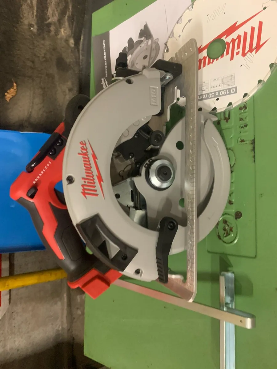 Milwaukee 115mm M18 grinder, 190mm Skill saw, SDS - Image 4