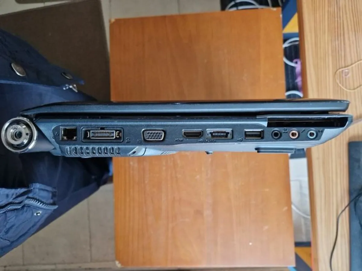 Acer Aspire 6930G Laptop, 4GB RAM, 250GB HDD, - Image 4