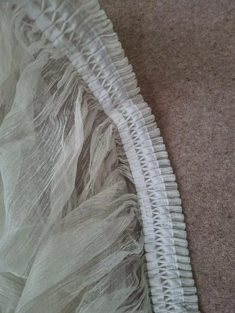 Voile curtain - cream colour - Image 3