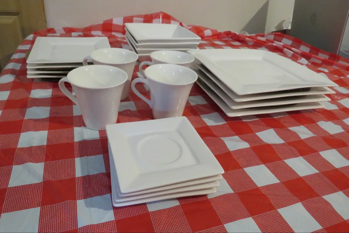 New Maxwell Williams quality (no box) - Image 1