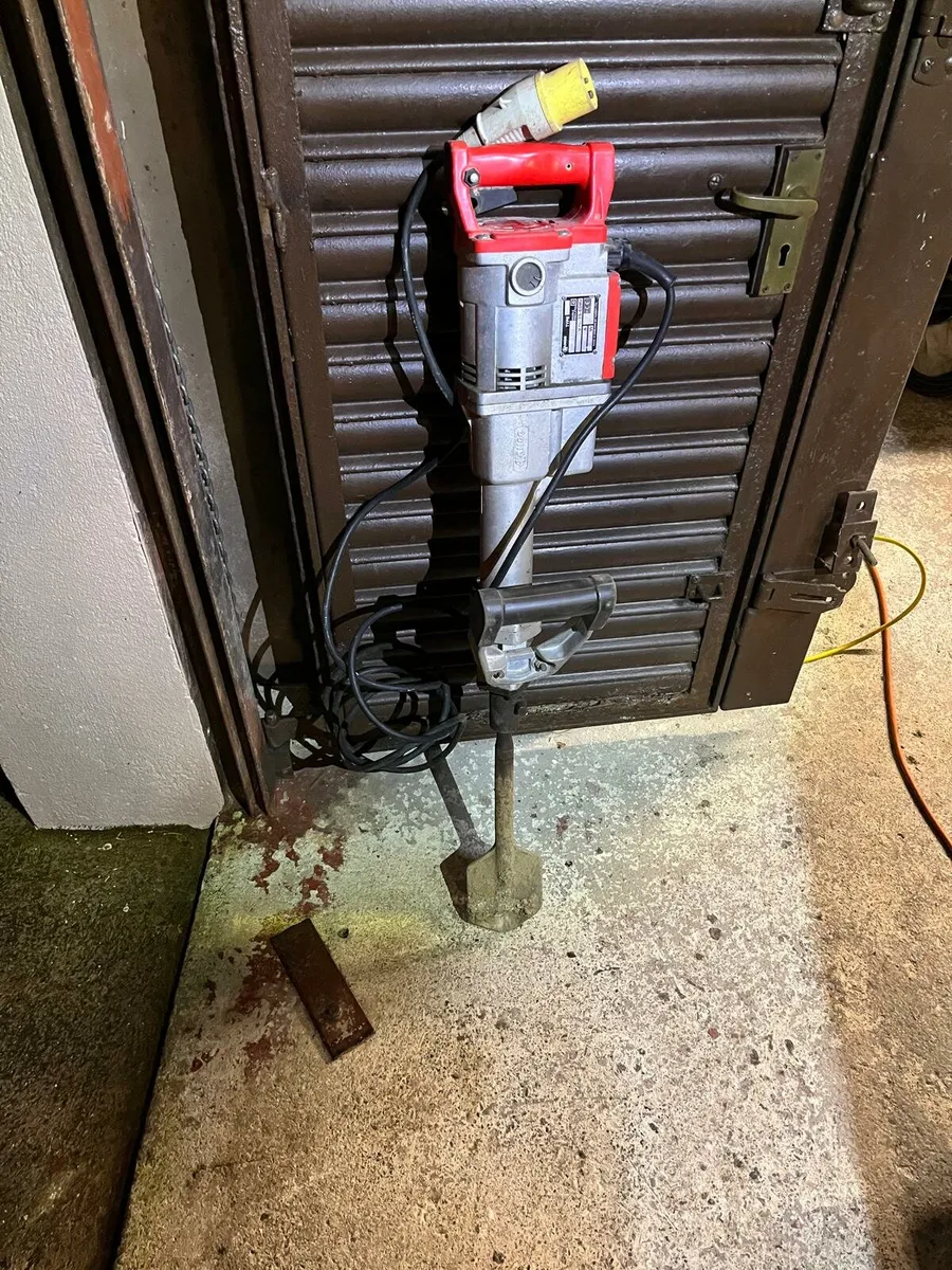 110v kango breaker - Image 1