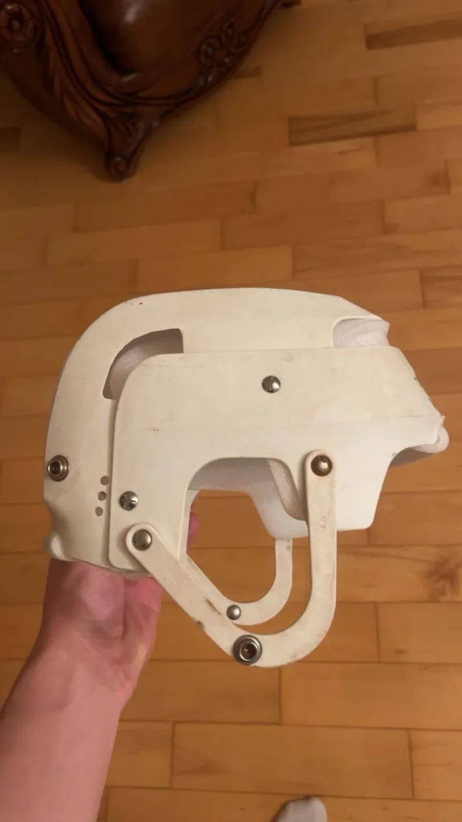 White newstyle - Image 2