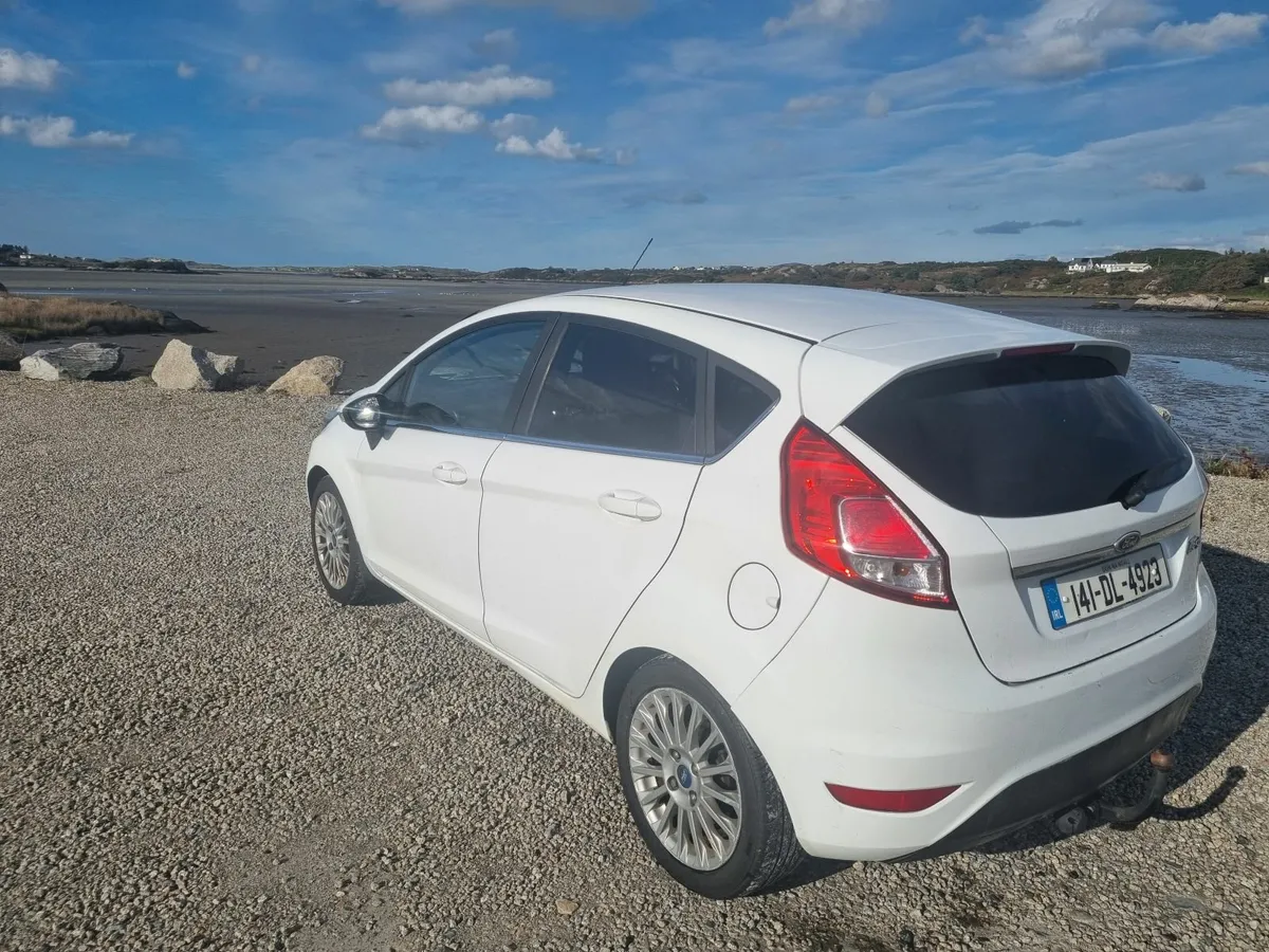 Ford Fiesta 2014 - Image 4
