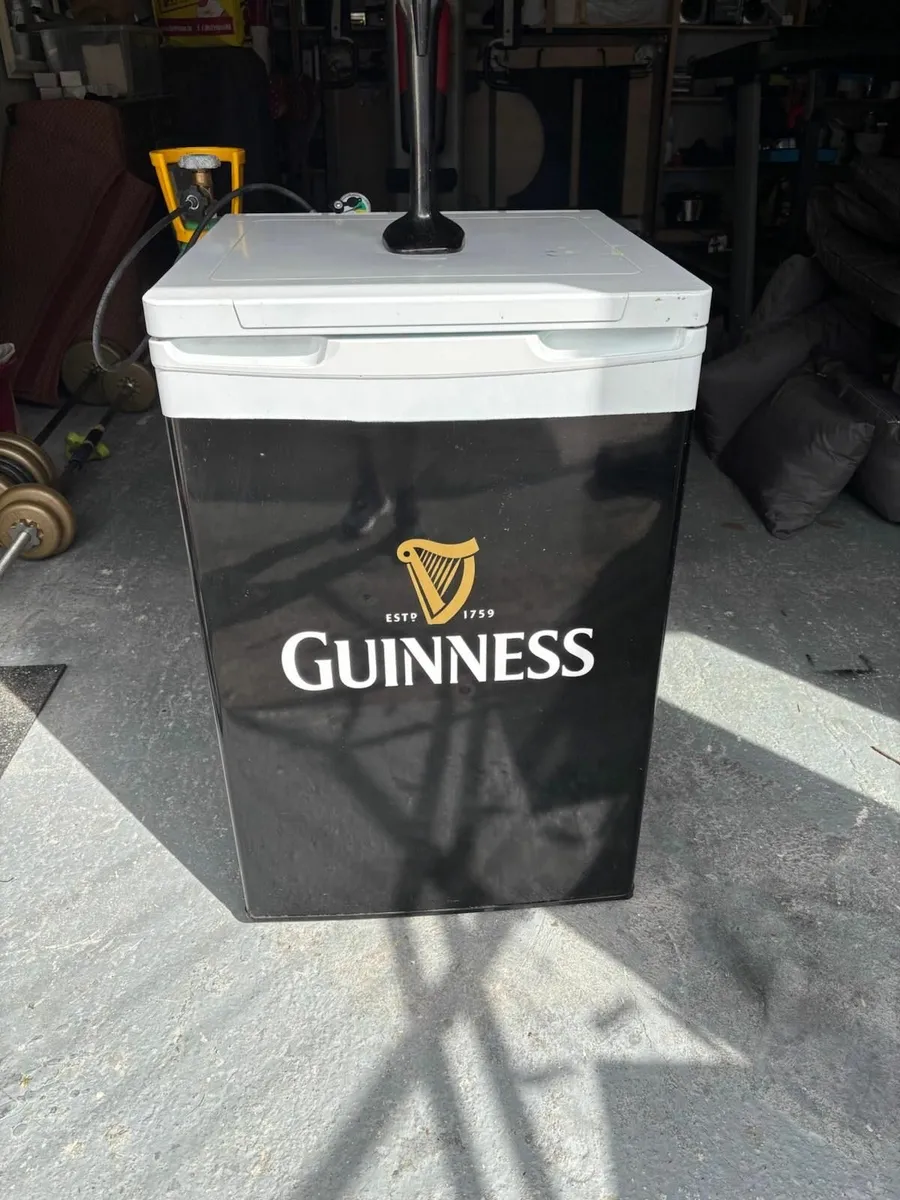 COMPLETE GUINNESS DRAUGHT TAP & COOLER - Image 1