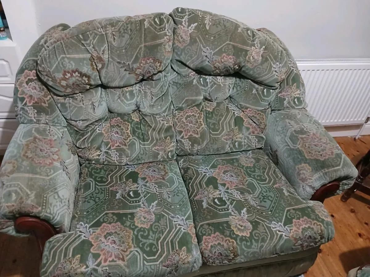 Couch - Image 2